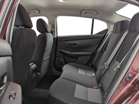 Used 2025 Nissan Sentra SV image 17