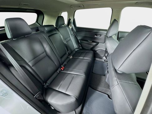 New 2026 Nissan Rogue SV FWD image 27