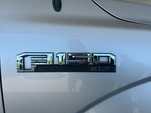 Used 2015 Ford F150 XLT AWD/4WD image 4