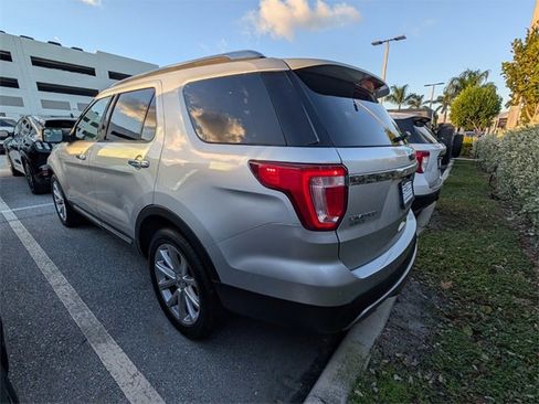 Used 2016 Ford Explorer Limited image 9