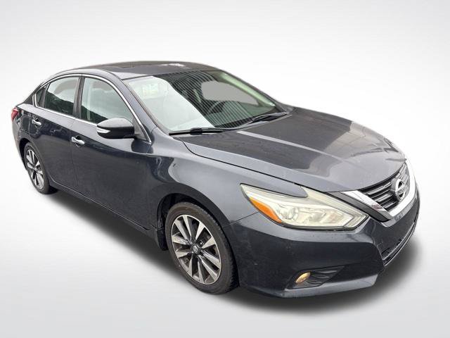 Used 2016 Nissan Altima 2.5 SV w/ Convenience Package FWD image 8