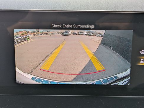 Used 2022 Mercedes-Benz GLA 250 4MATIC image 25