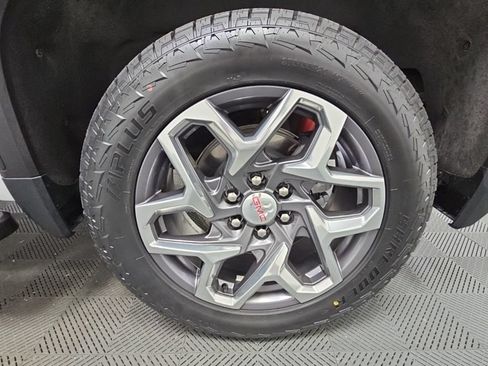 Used 2023 GMC Sierra 1500 SLT AWD/4WD image 44