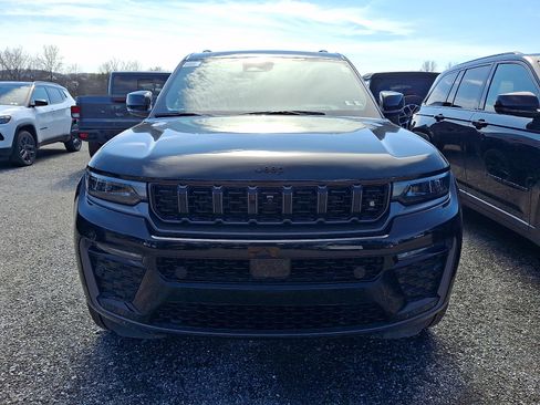 New 2026 Jeep Grand Cherokee Limited Reserve AWD/4WD image 2