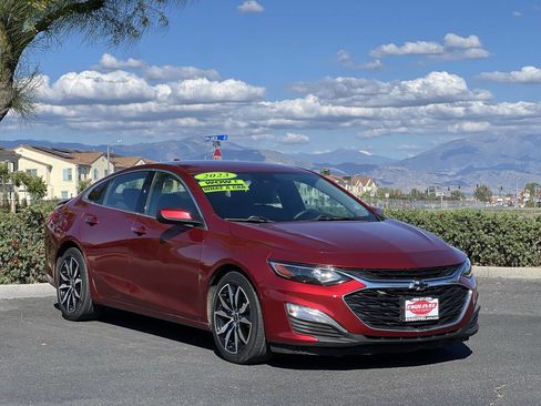 Used 2023 Chevrolet Malibu RS image 2