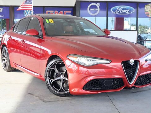 Used 2018 Alfa Romeo Giulia Ti Sport w/ Quick Order Package 22U Sport RWD image 2