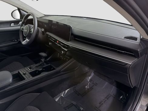 Used 2025 Kia K5 LXS FWD image 27