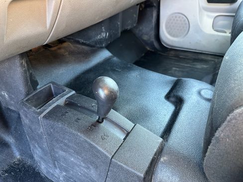 Used 2011 Chevrolet Silverado 3500 W/T image 13