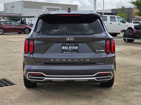 Used 2021 Kia Sorento EX FWD image 5