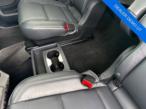 Used 2025 Lincoln Aviator Reserve w/ Jet Appearance Package image 14