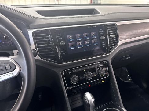Used 2023 Volkswagen Atlas SE FWD image 12