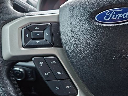 Used 2019 Ford F250 Lariat w/ Lariat Ultimate Package AWD/4WD image 24