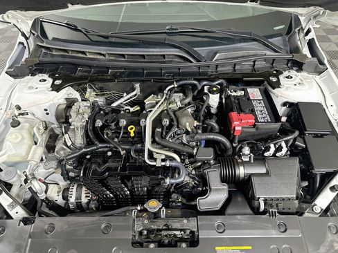 Used 2025 Nissan Altima 2.5 SR FWD image 31