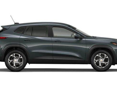 New 2026 Chevrolet Trax LS w/ LS Convenience Package FWD image 29
