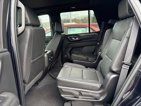 Used 2022 Chevrolet Tahoe LT w/ LT Signature Plus Package image 10