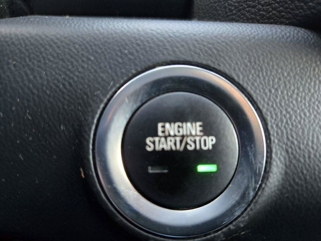 Used 2020 GMC Terrain SLE w/ Driver Convenience Package AWD/4WD image 23