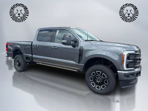 New 2026 Ford F350 Platinum w/ FX4 Off-Road Package AWD/4WD image 3