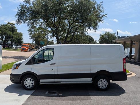 Used 2024 Ford Transit 250 Low Roof w/ Exterior Upgrade Package RWD image 8