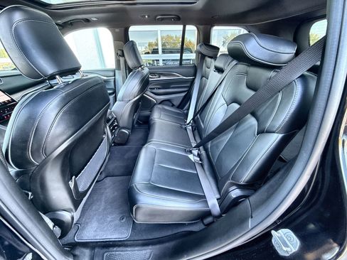 Used 2023 Jeep Grand Cherokee Overland image 26