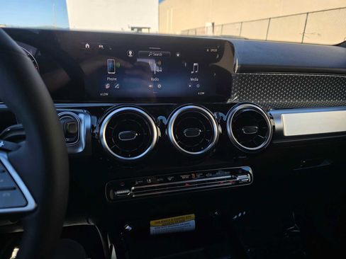 New 2026 Mercedes-Benz GLB 250 image 26