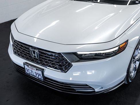 Used 2023 Honda Accord EX image 11