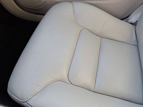 Used 2021 Volvo S60 T6 Momentum w/ Climate Package image 26