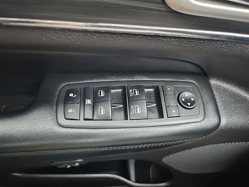 Used 2020 Jeep Grand Cherokee Limited image 20