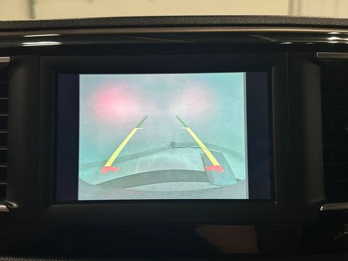 Used 2020 Chrysler Voyager Lxi FWD image 41