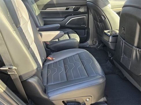 Used 2020 Kia Telluride SX w/ SX Prestige Package image 15