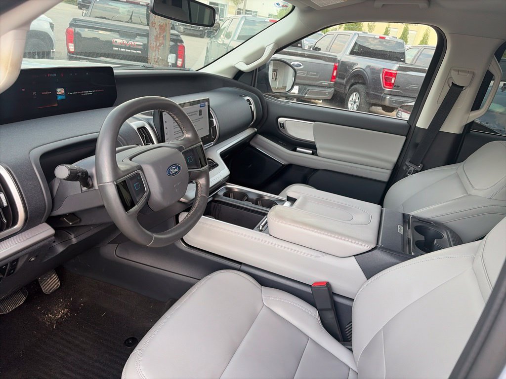 Used 2026 Ford Expedition Max Active AWD/4WD image 16