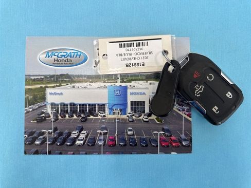 Used 2021 Chevrolet Silverado 1500 LT Trail Boss w/ Bed Protection Package image 4