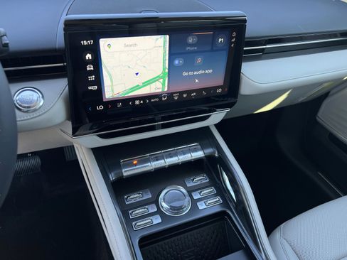 New 2026 Lincoln Nautilus Premier image 13