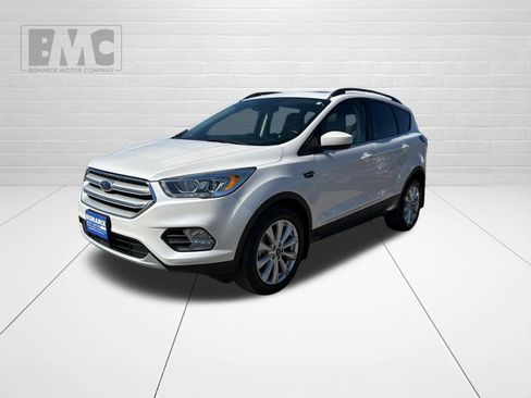 Used 2019 Ford Escape SEL image 1