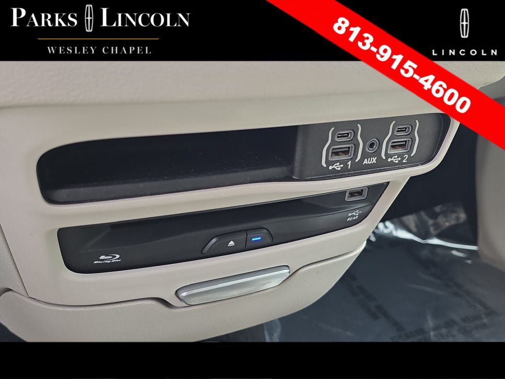Used 2021 Chrysler Pacifica Touring-L w/ Uconnect Theater Family Group FWD image 25