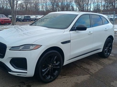 Used 2025 Jaguar F-PACE R-Dynamic S image 1