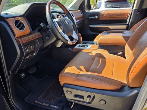 Used 2019 Toyota Tundra 1794 Edition image 13
