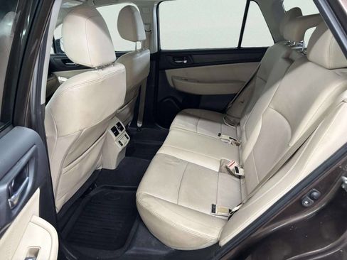 Used 2019 Subaru Outback 2.5i Limited w/ Popular Package #2 AWD/4WD image 18