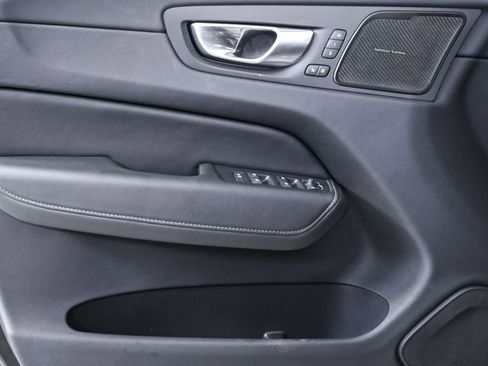 Certified 2023 Volvo XC60 B5 Ultimate w/ Protection Package Premier FWD image 8