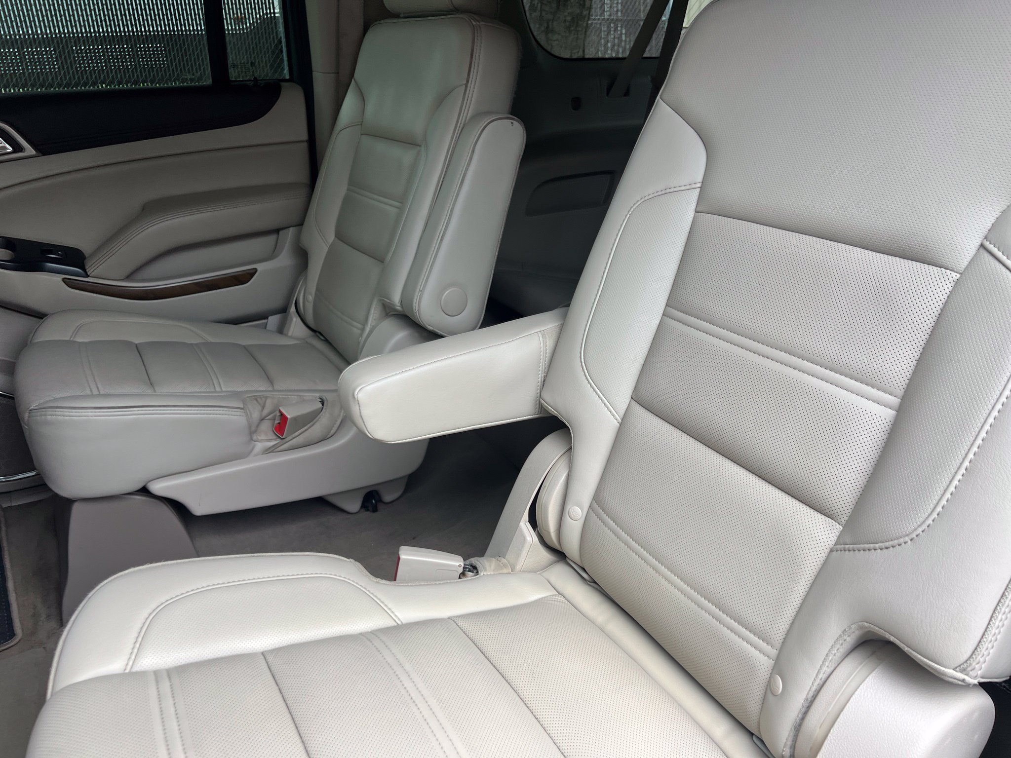 Used 2020 GMC Yukon XL Denali w/ Denali Premium Package AWD/4WD image 15