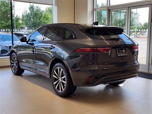 Used 2026 Jaguar F-PACE R-Dynamic S image 5
