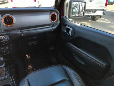 Certified 2022 Jeep Gladiator Mojave w/ LED Lighting Group image 17