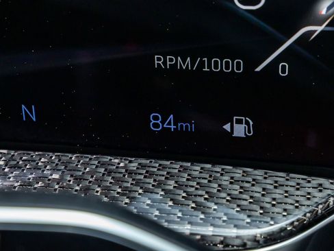 Used 2025 Cadillac Escalade V image 21