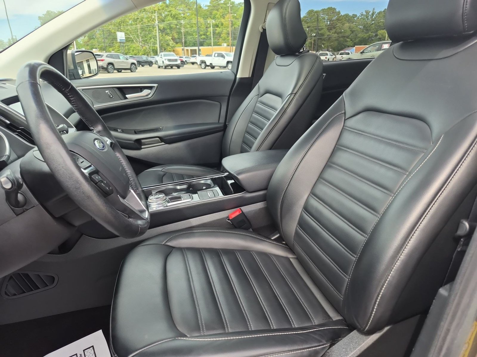 Used 2019 Ford Edge SEL w/ Equipment Group 201A FWD image 19