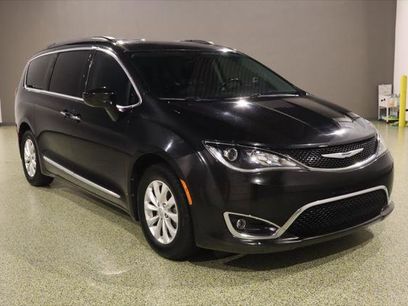 Used 2017 Chrysler Pacifica Touring-L