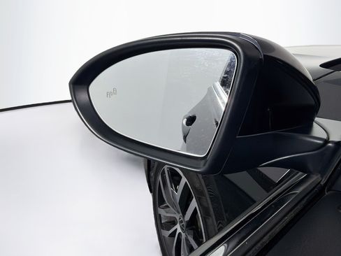 Used 2025 Volkswagen Jetta SE FWD image 16