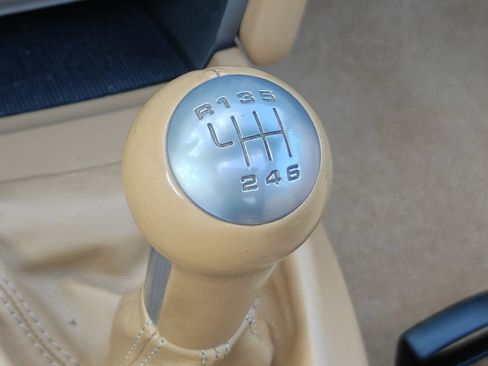Used 2007 Porsche 911 Carrera RWD image 6