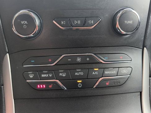 Used 2020 Ford Edge SEL w/ Convenience Package AWD/4WD image 22