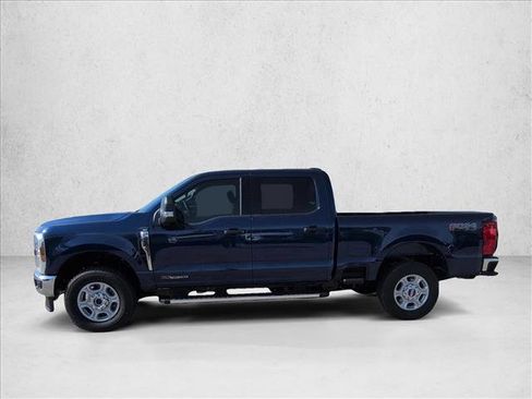New 2026 Ford F250 XLT w/ FX4 Off-Road Package image 9