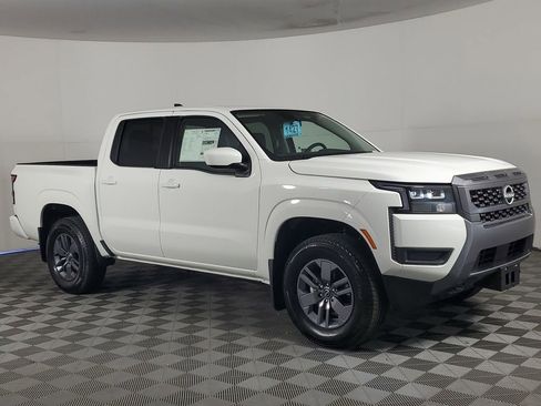 New 2026 Nissan Frontier SV w/ Tow Package image 2