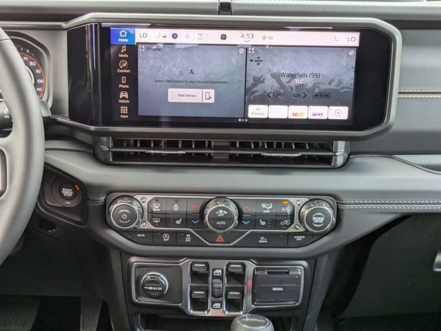 New 2026 Jeep Gladiator Sport AWD/4WD image 18